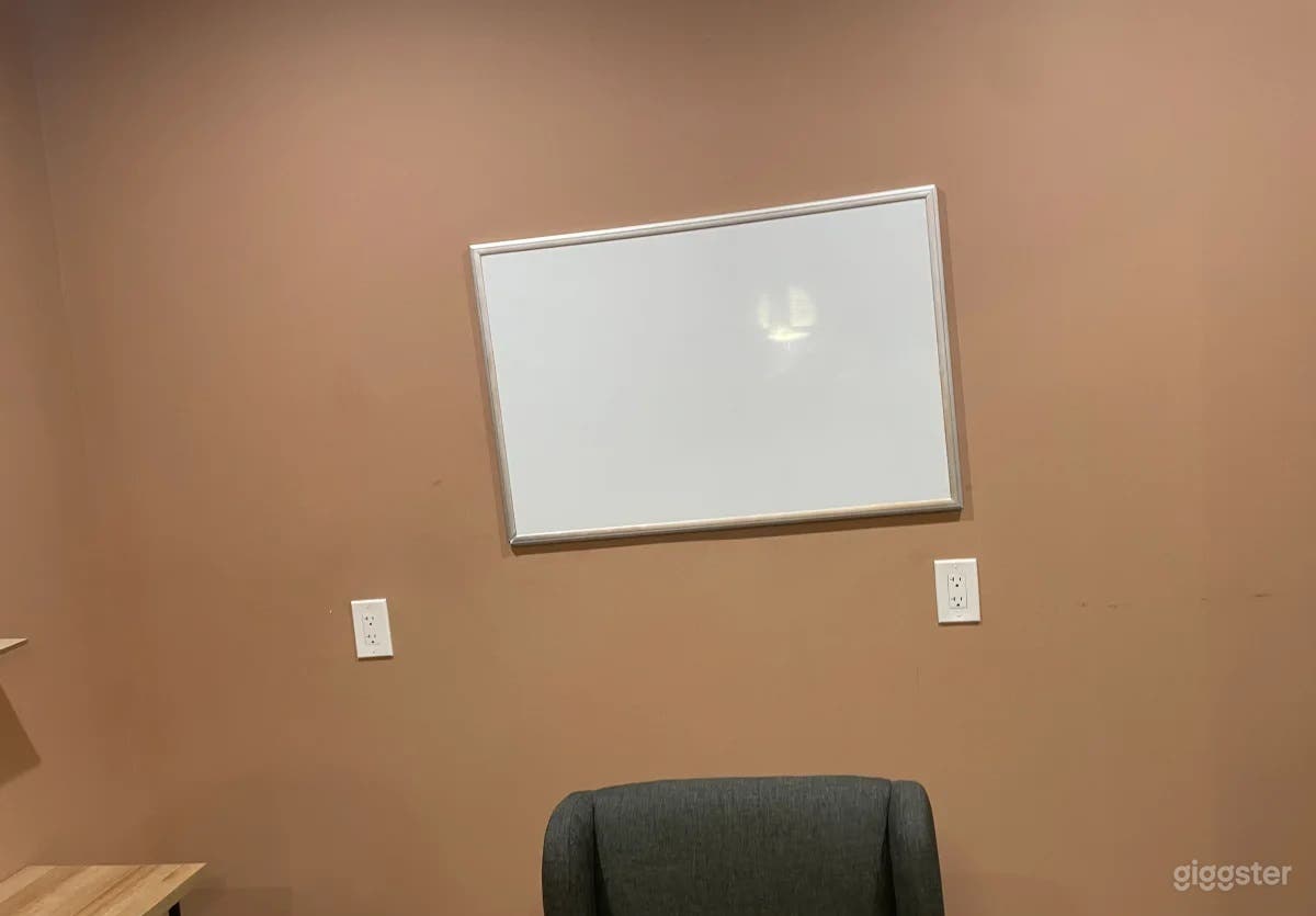 Meeting Room in a Nice Suburban Coffee Shop Photo 4