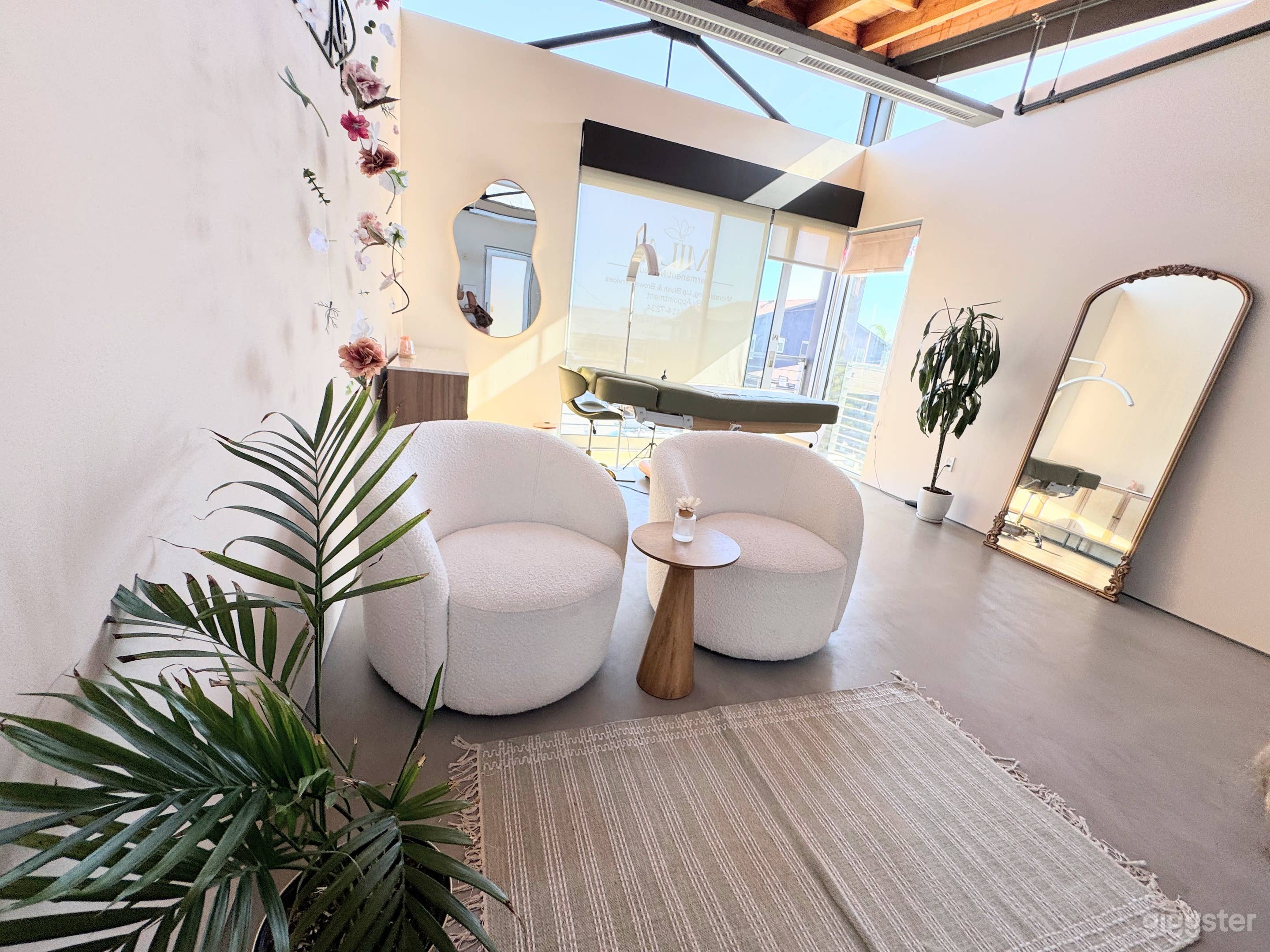 Coastal Studio with Ocean View – Manhattan Beach Photo 4