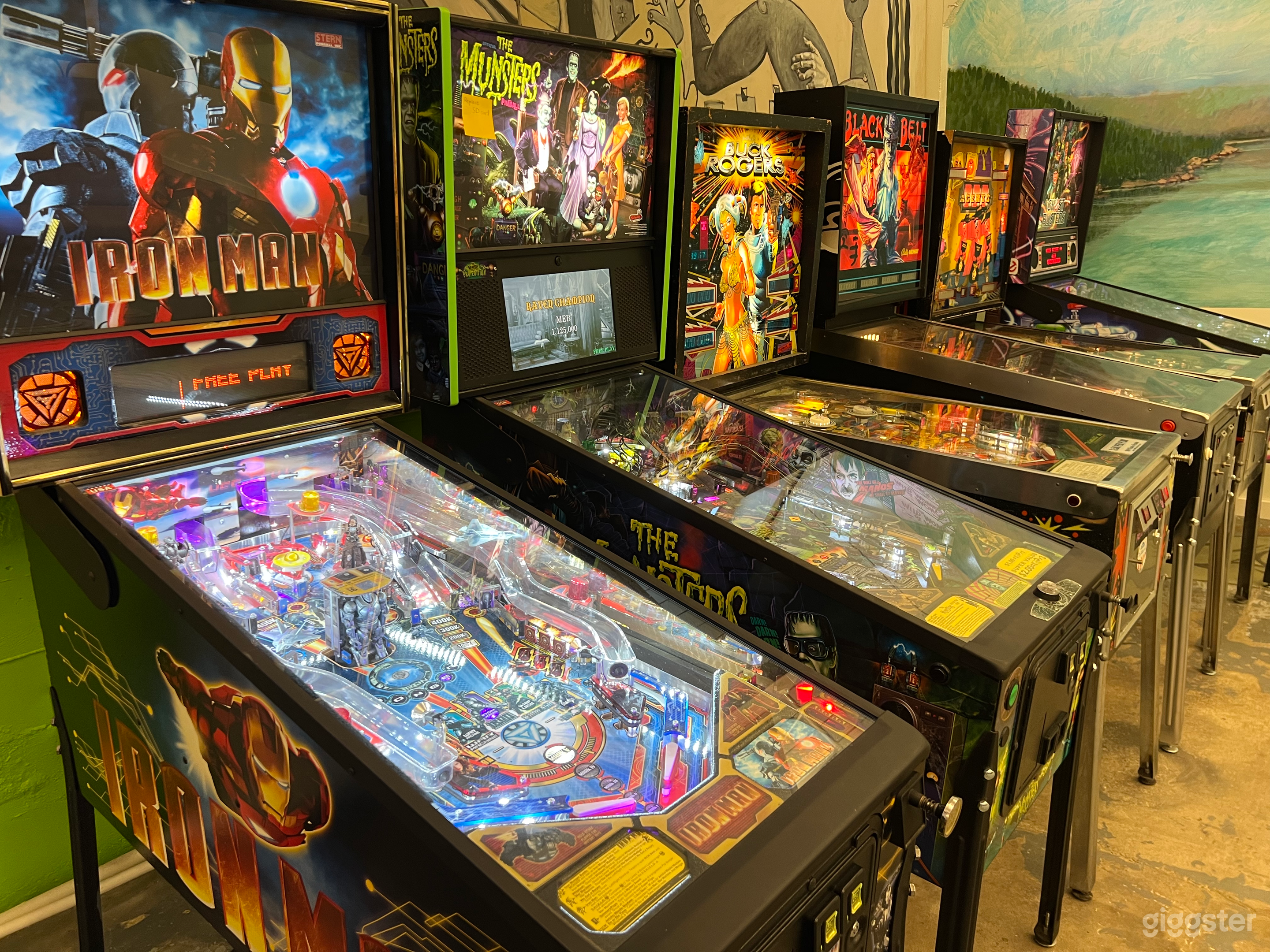 Arcade at The Links. Arcade, Putt Putt Photo 3