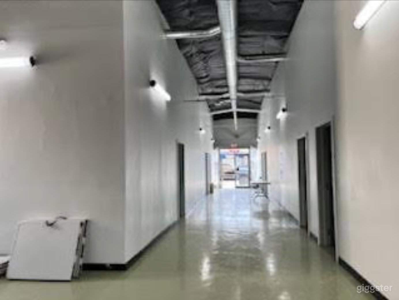 Commercial / event space for rent Photo 4