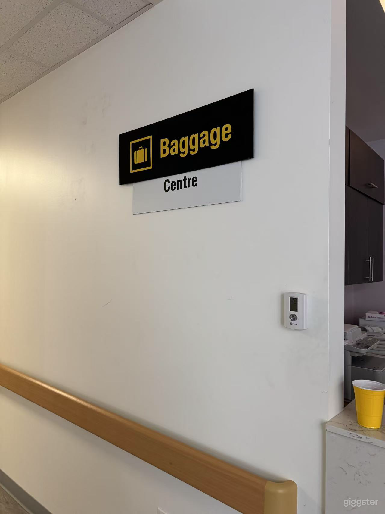 Medical / Health clinic (Hospital) and airport  Photo 2