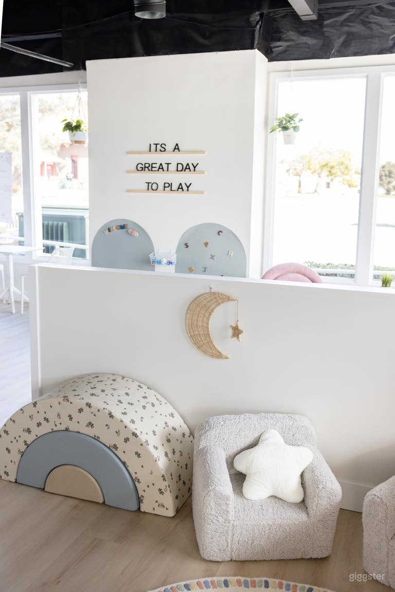  Charming Indoor Space for Parties, Playdates & More 