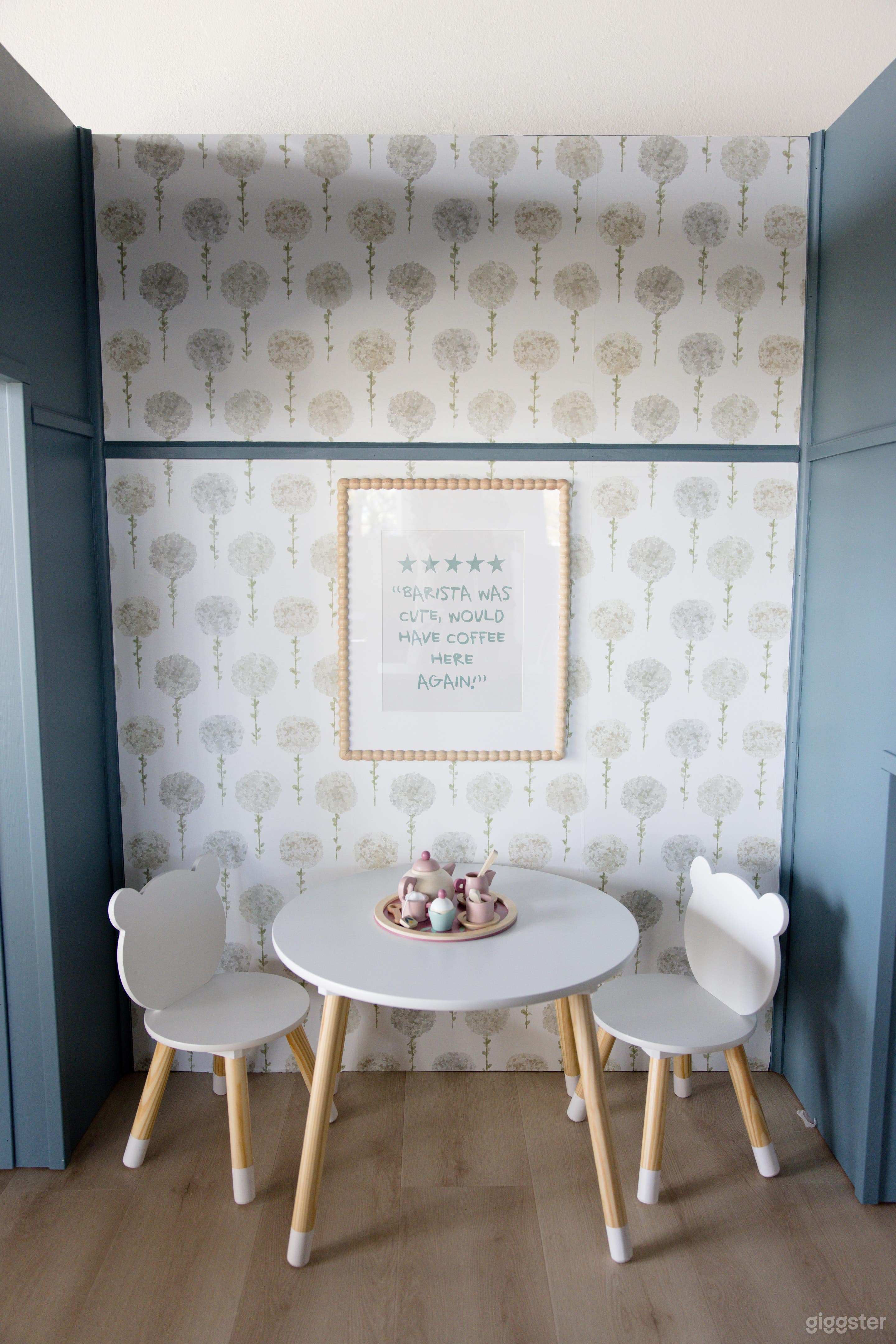 Charming Indoor Space for Parties, Playdates &amp; More Photo 4