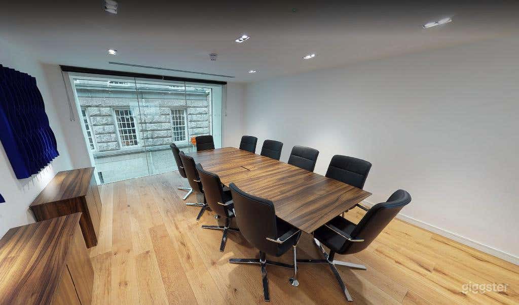 Boardroom 2 in Dublin Photo 1