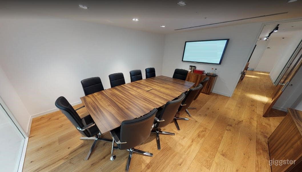 Boardroom 2 in Dublin Photo 2