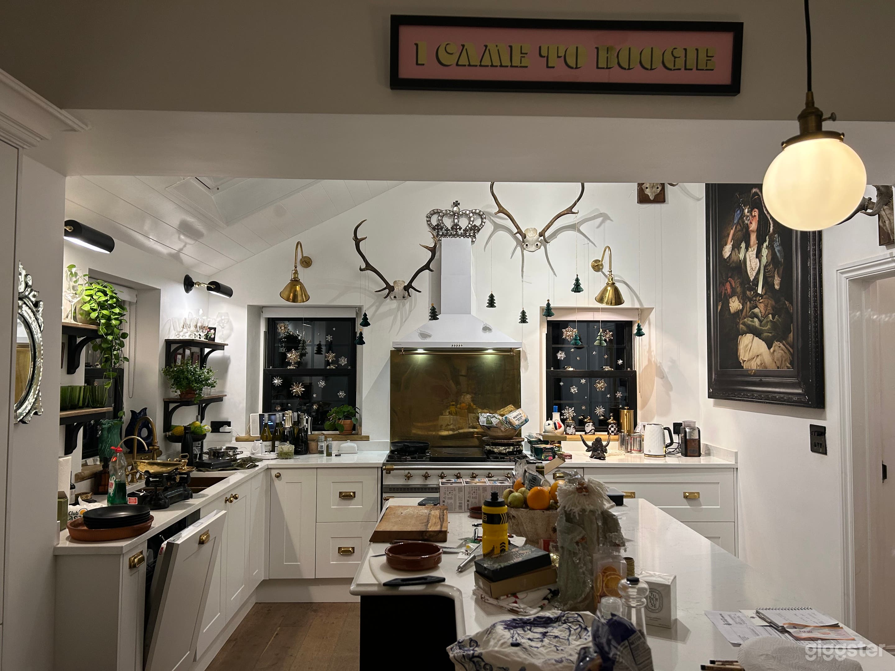 Beautiful large coastal Victorian captains house Photo 1