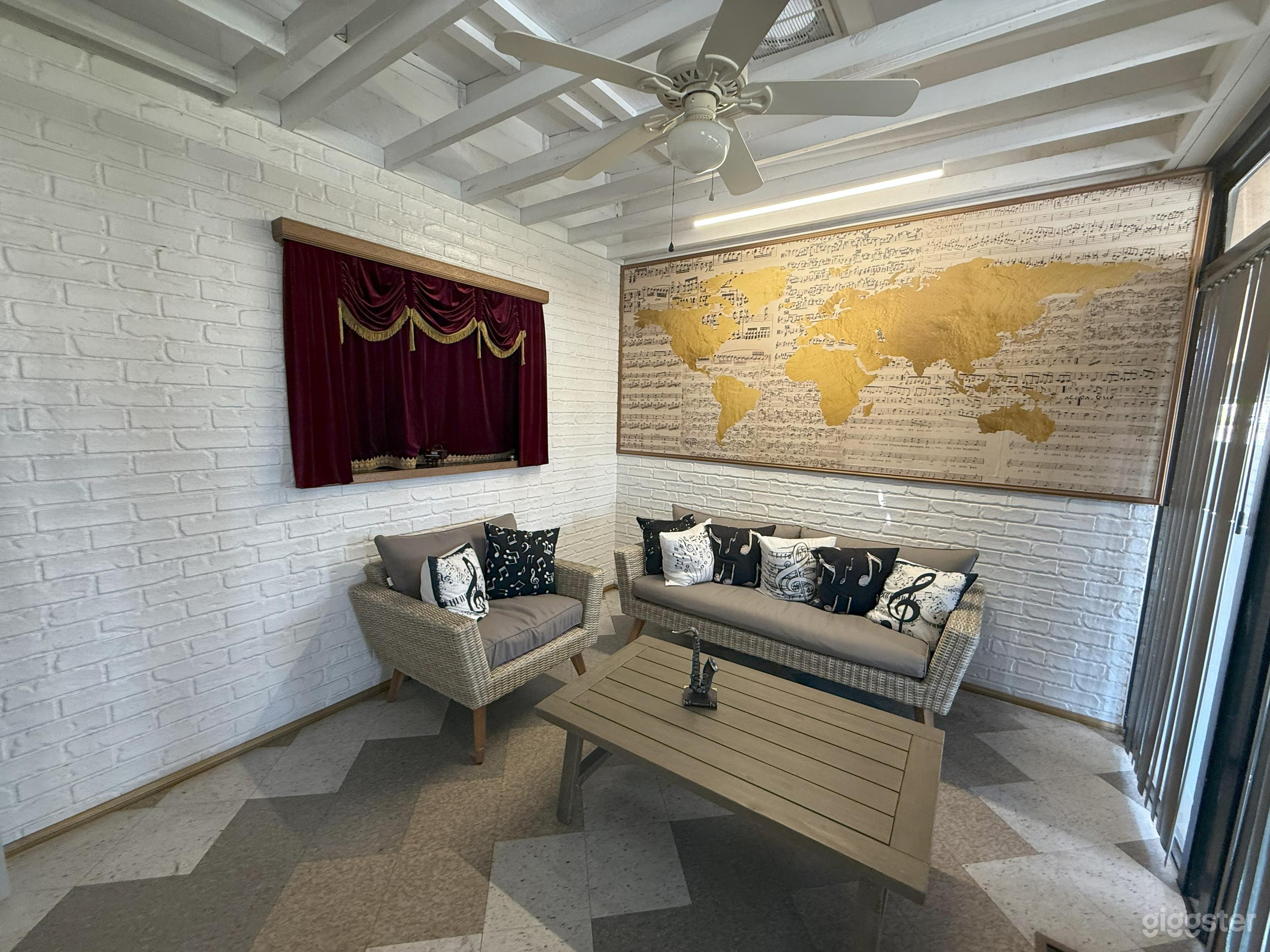 Creative Music &amp; Office Spaces in Burbank Downtown Photo 2