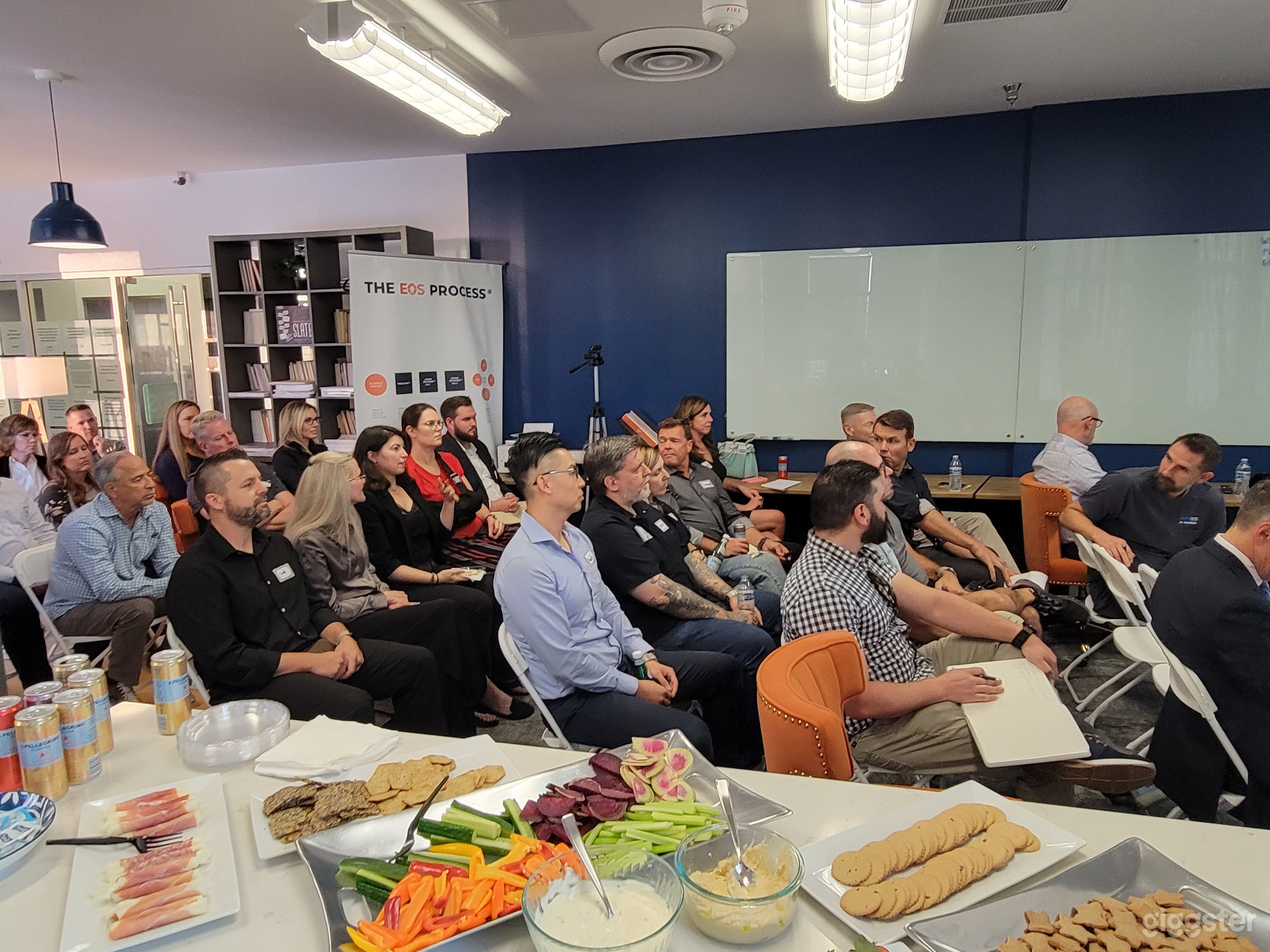 Downtown PHX Tower With Private Lounge for 15 Photo 4