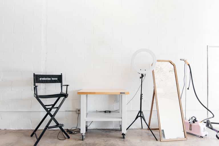  Dallas Production Studio, Cyclorama, Natural Light 