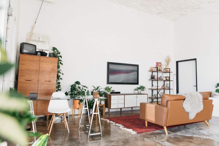  Dallas Production Studio, Cyclorama, Natural Light 