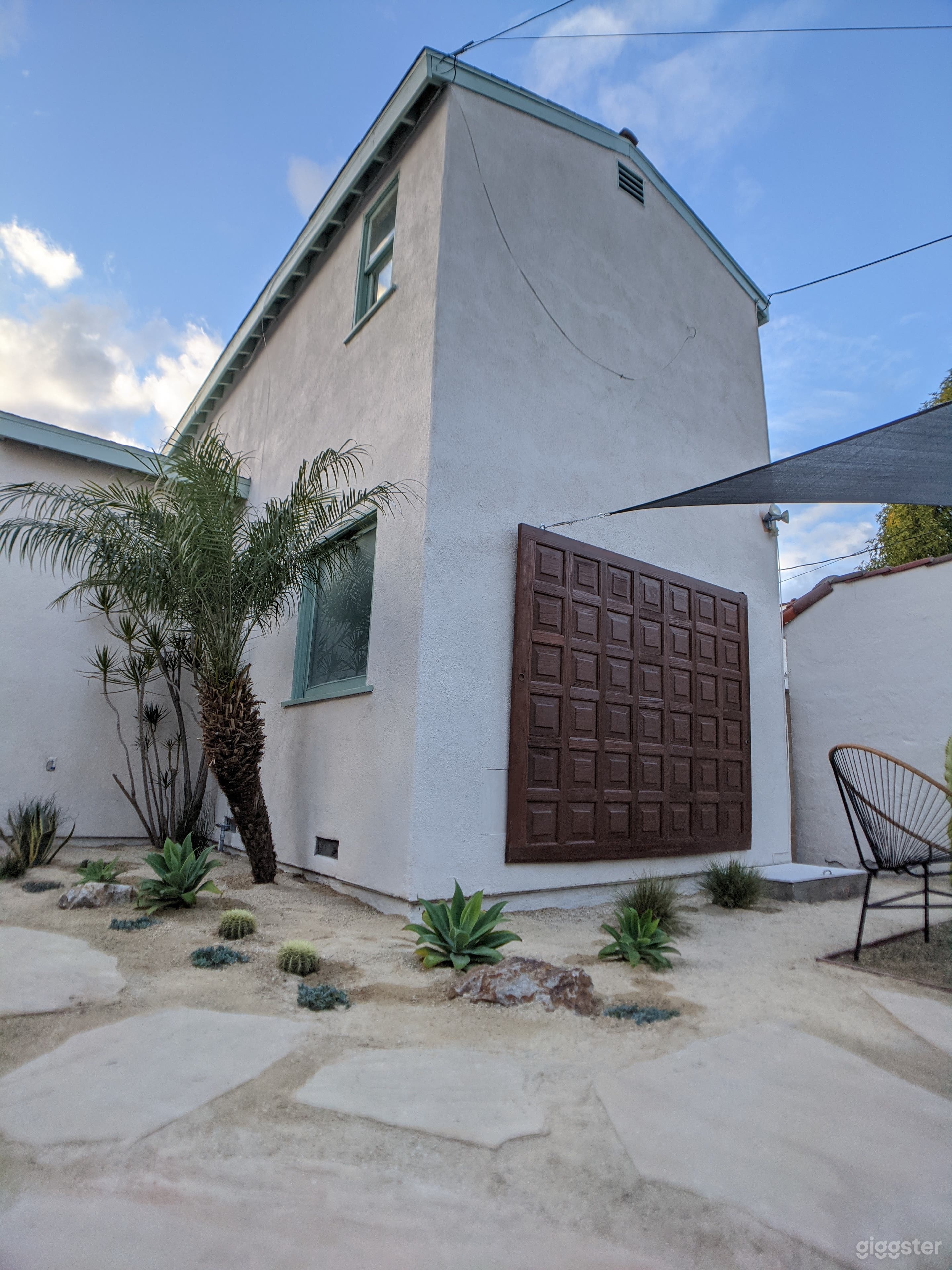 Warm, Spanish Colonial Home In Leimert Park Photo 3