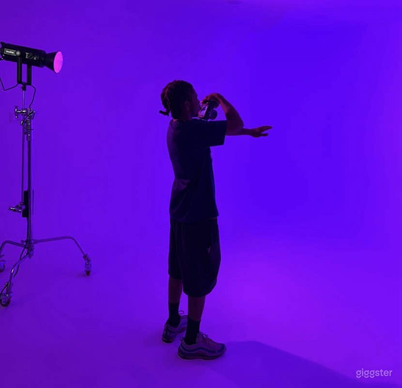 Rent podcast/photo/video/music/event spaces Photo 4