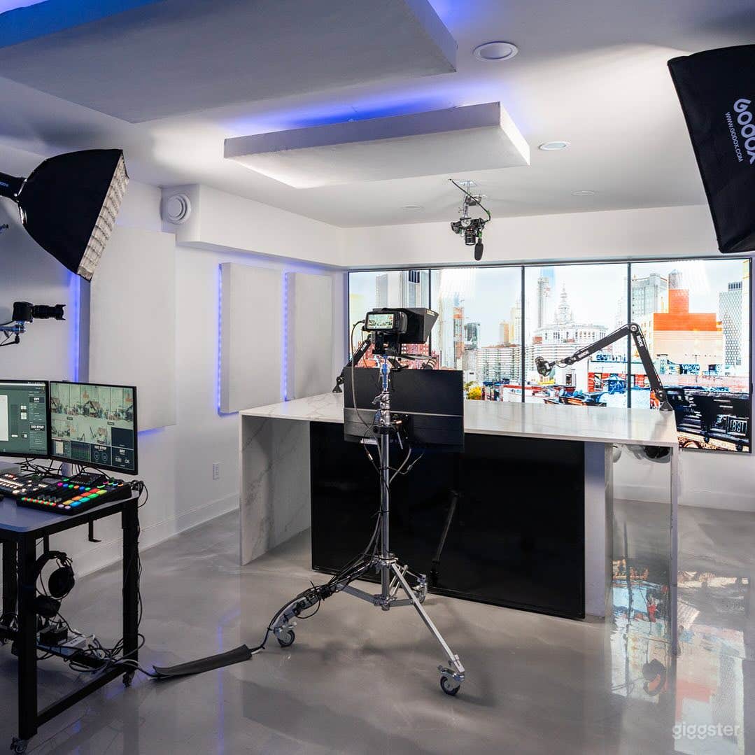 Rent podcast/photo/video/music/event spaces Photo 2