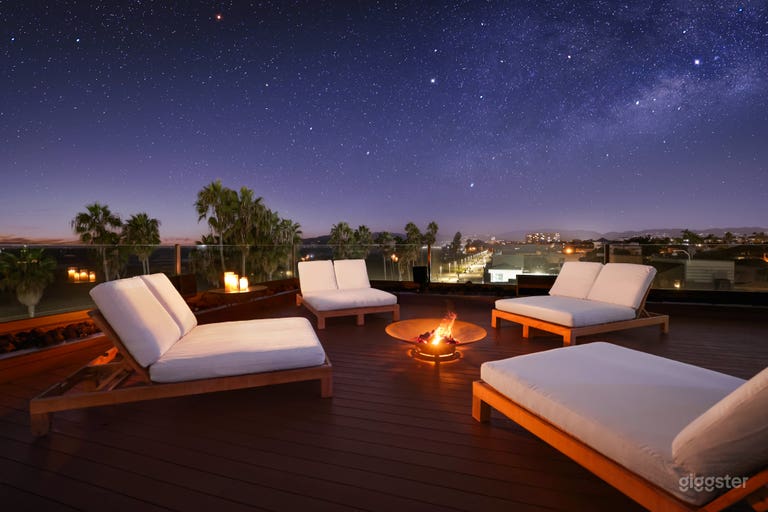  Venice Beach Penthouse 