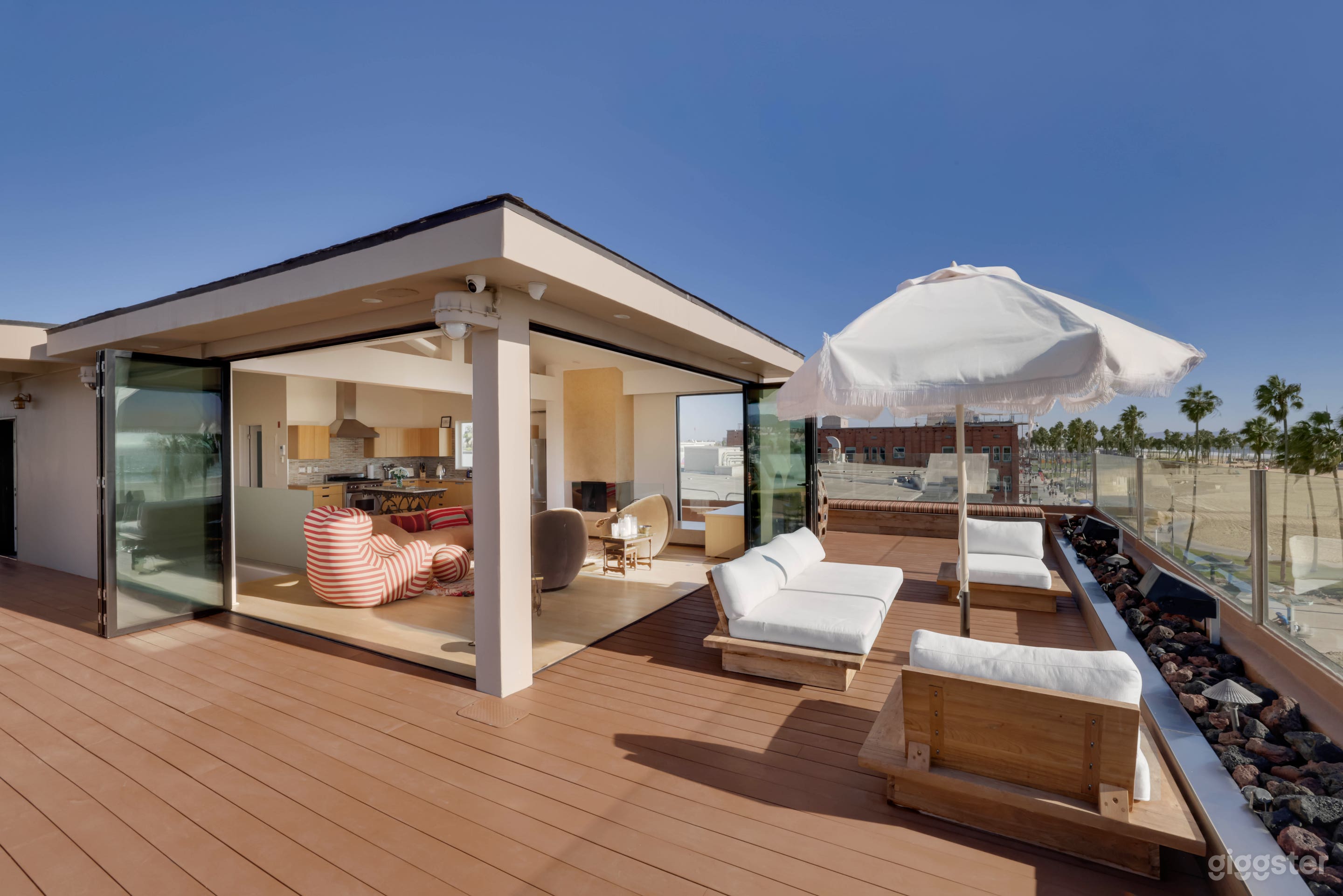 Venice Beach Penthouse Photo 3
