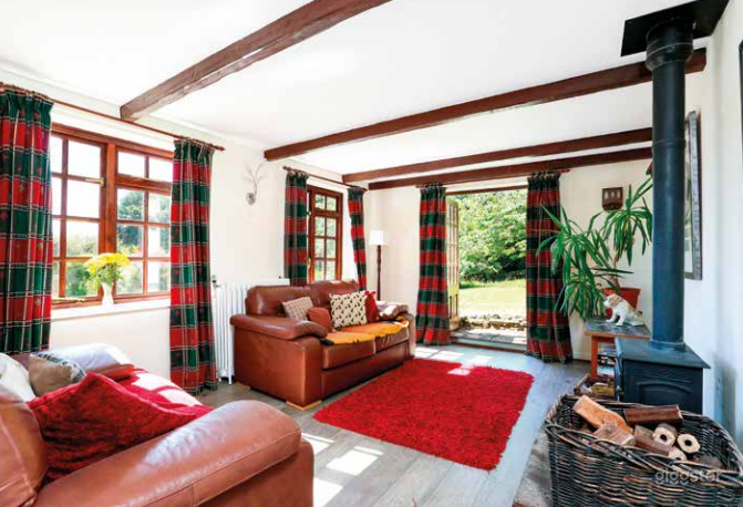  Forest of Dean home with extensive grounds 