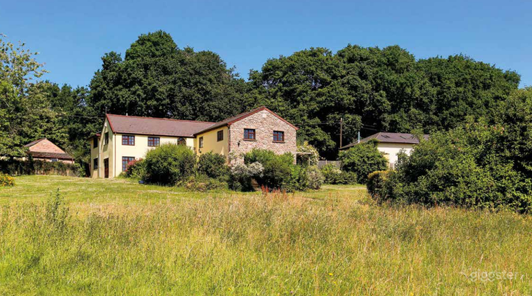  Forest of Dean home with extensive grounds 