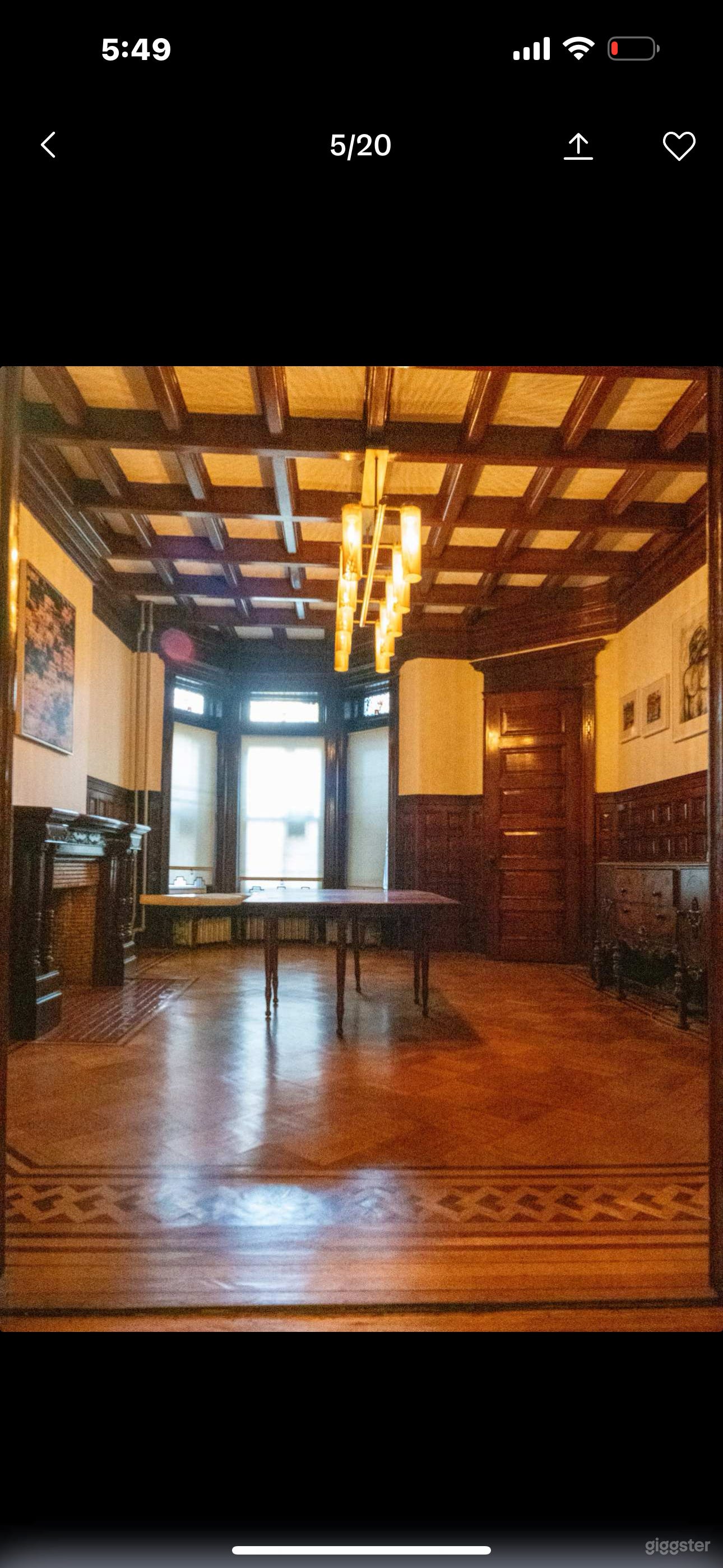 Gilded Brownstone film/tv &amp; Photoshoot cherry wood Photo 3