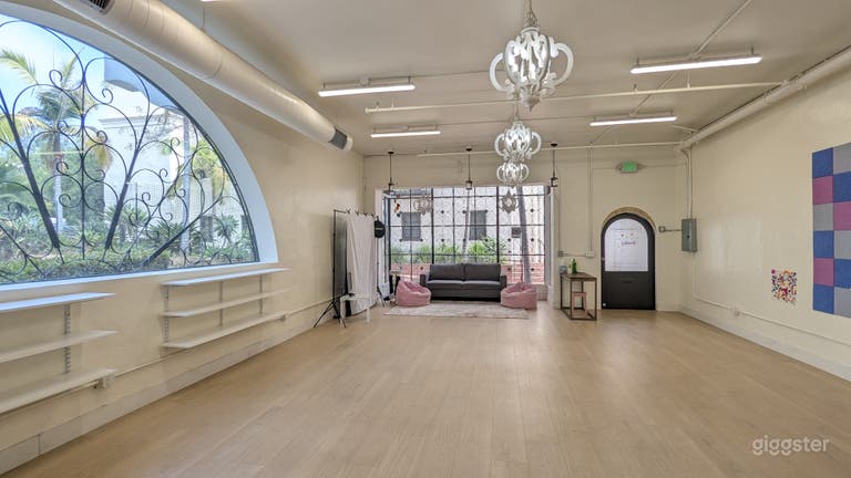  Warm, Airy Studio - Perfect for Photoshoots & Workshops 
