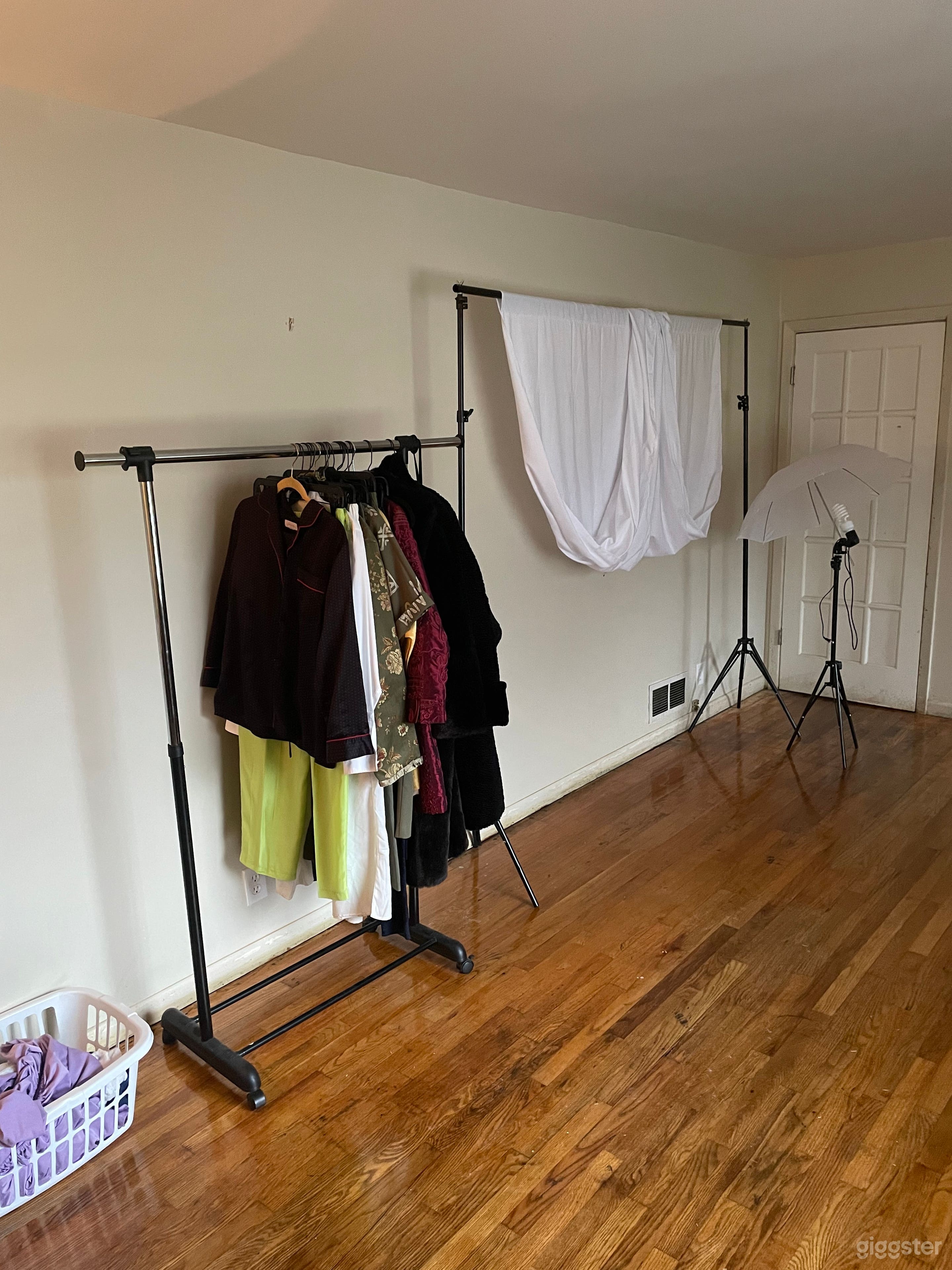 Intimate Modest Studio Photo 1