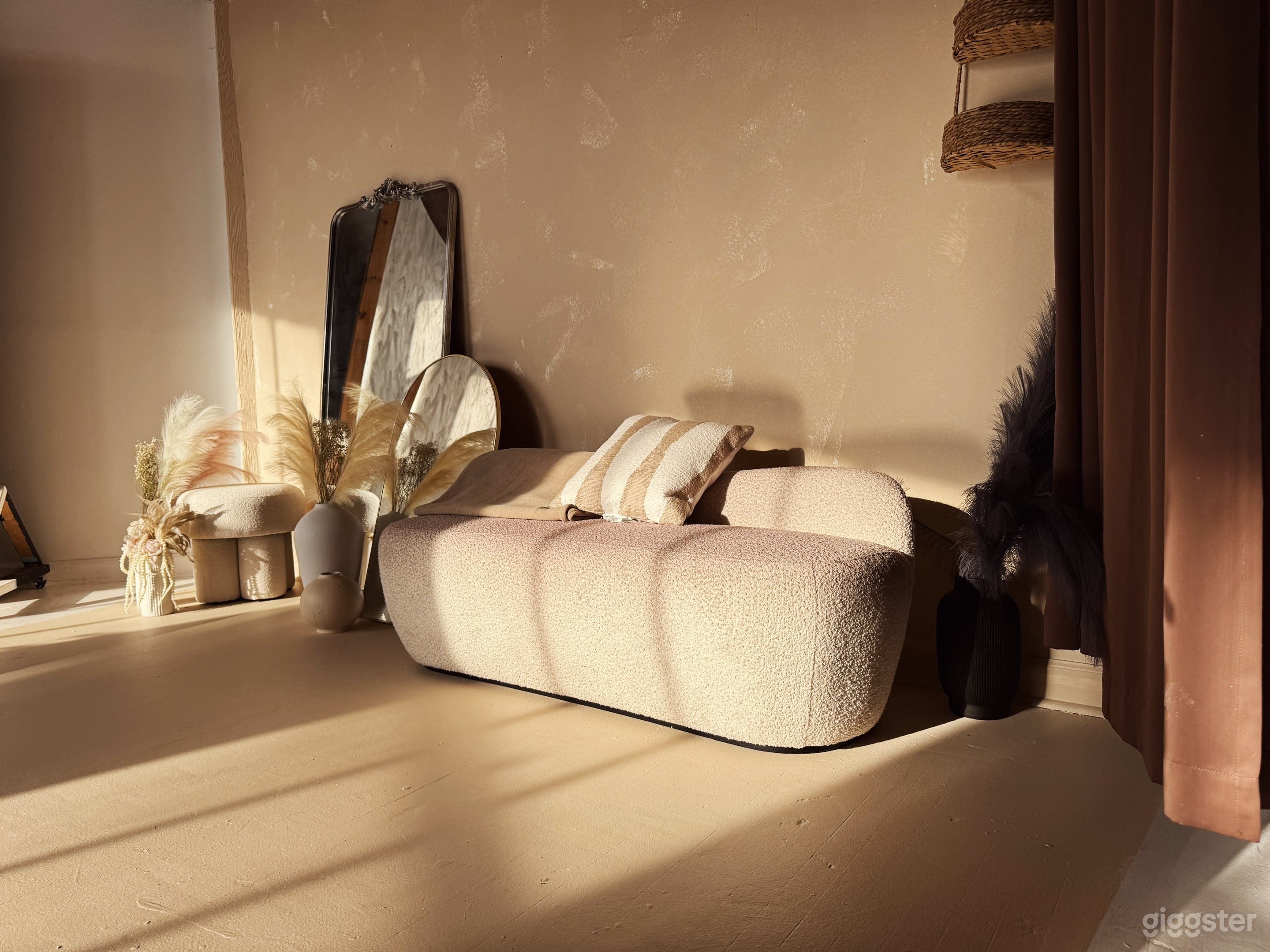 South Loop: Industrial Photography and Film Studio Photo 1