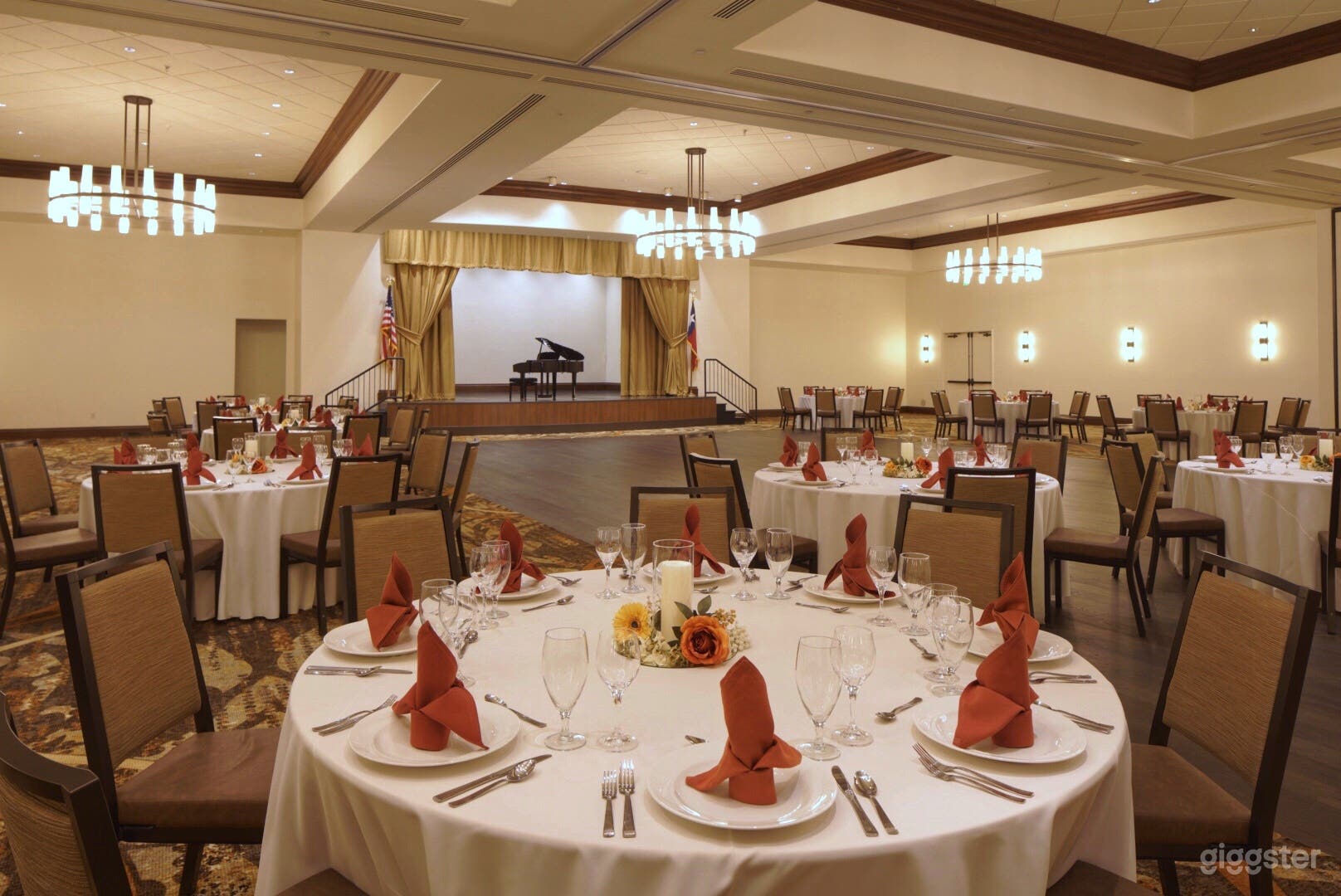 Patriot room Resort in Denton Photo 1