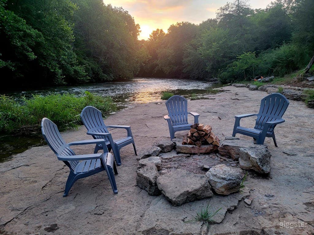 River beach A-frame house with large deck &amp; yard Photo 2
