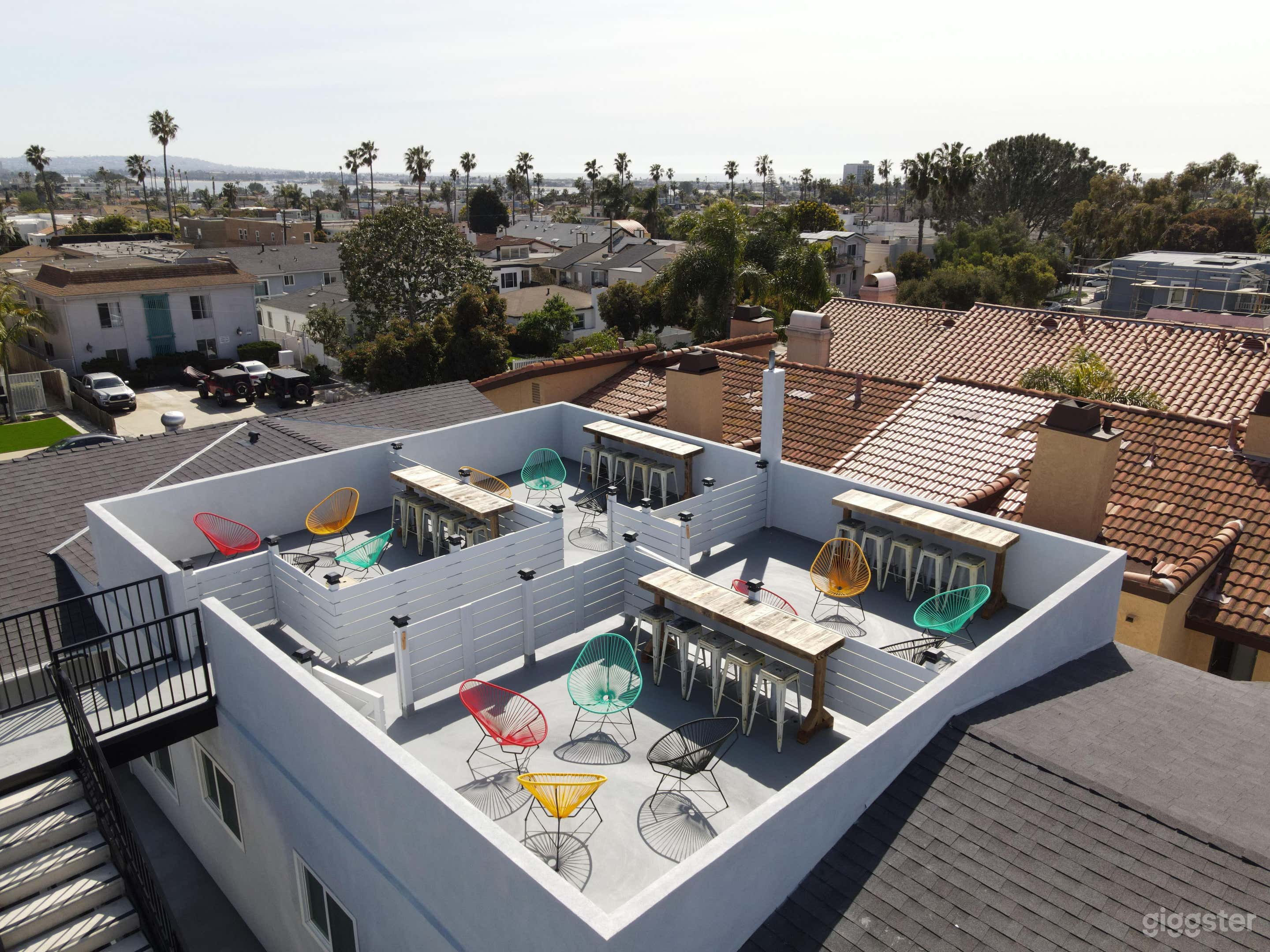 1500 sq ft Roof Deck perfect for any event Photo 2