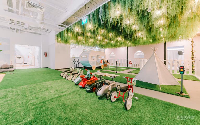  Indoor Playground 