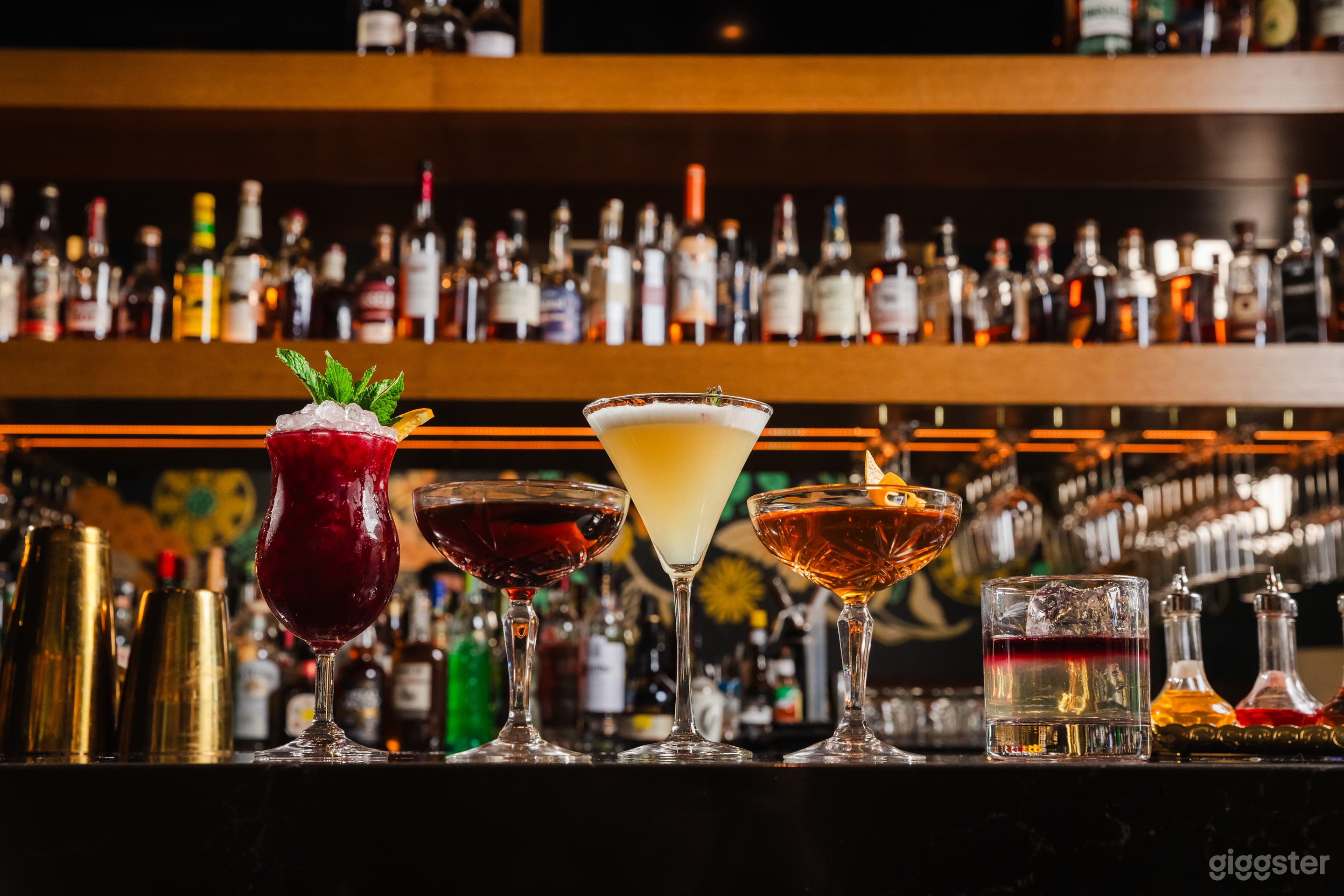 Modern Speakeasy in the Heart of Uptown Photo 4