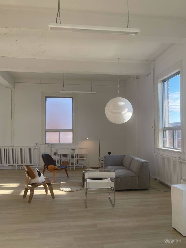  Ottawa Natural Light Studio and Event Space 