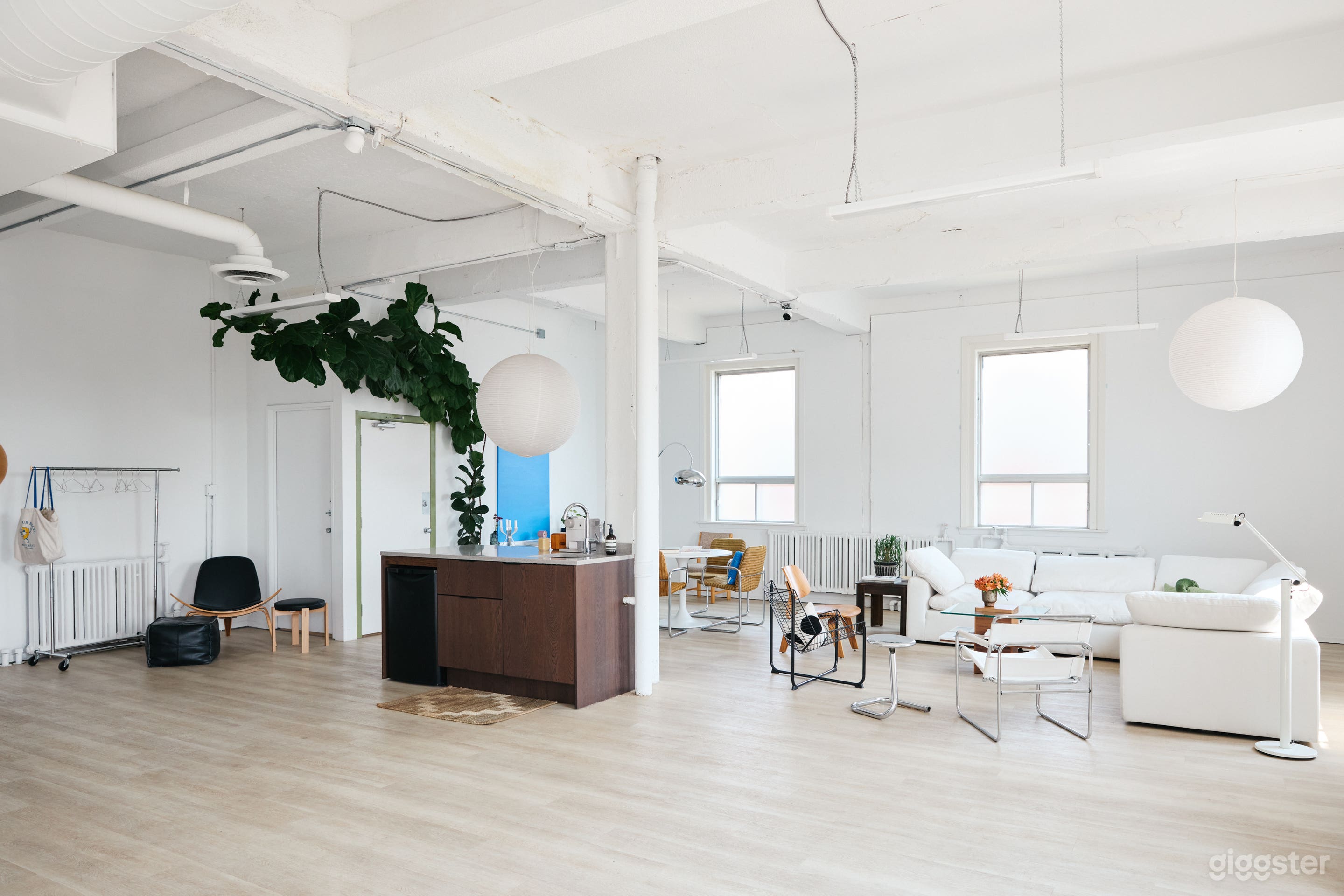 Ottawa Natural Light Studio and Event Space Photo 1