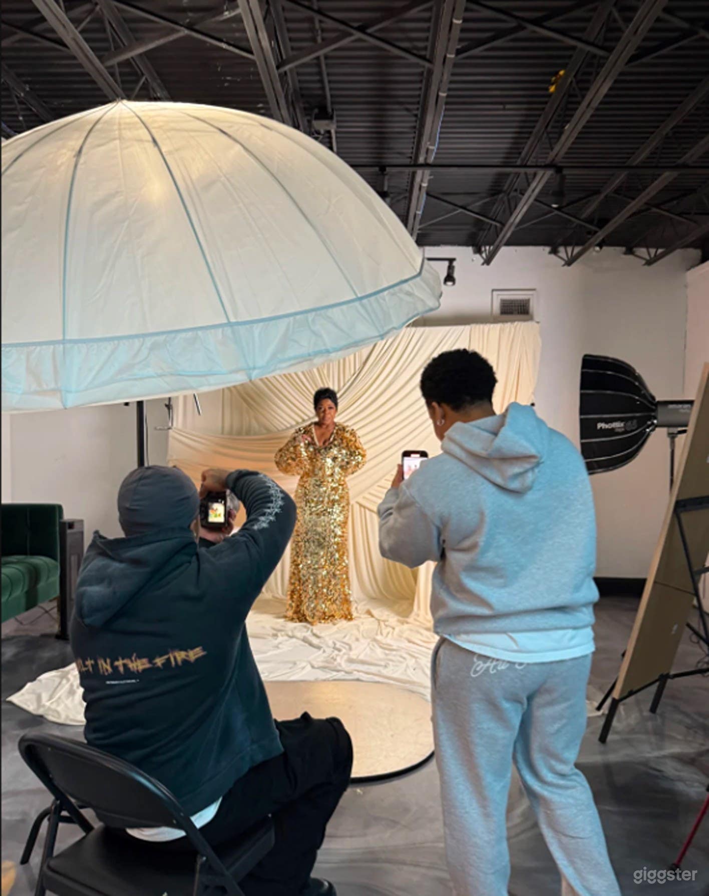 Intimate Versatile Studio Space Photo 4