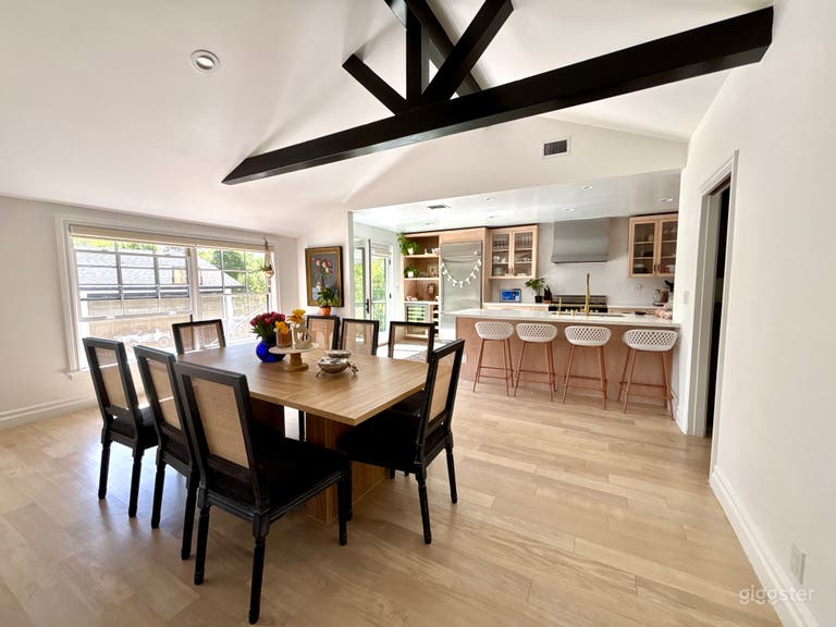  Secluded Ranch House with Large Driveway and Pool  