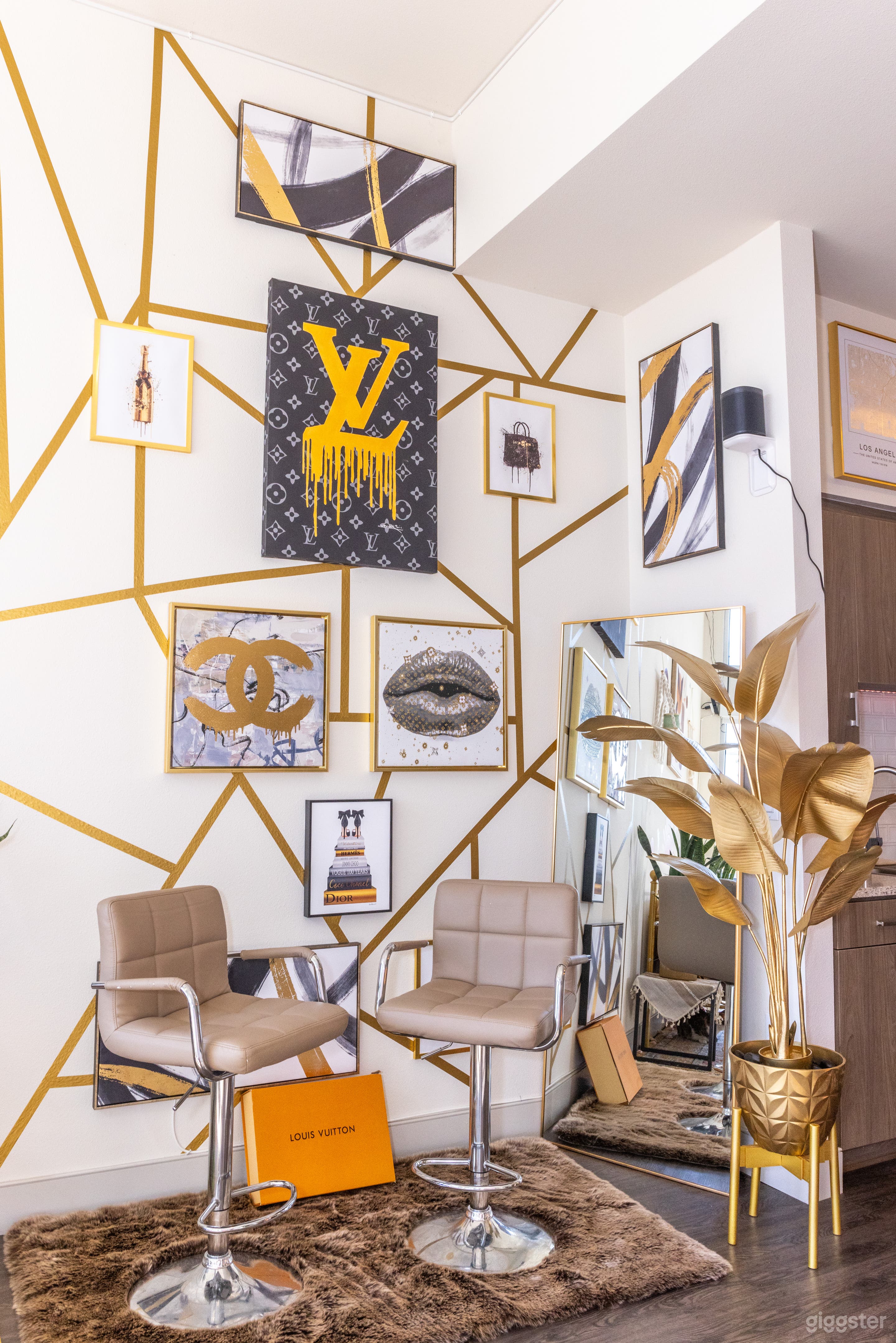 Multi set photo/video studio  Photo 3