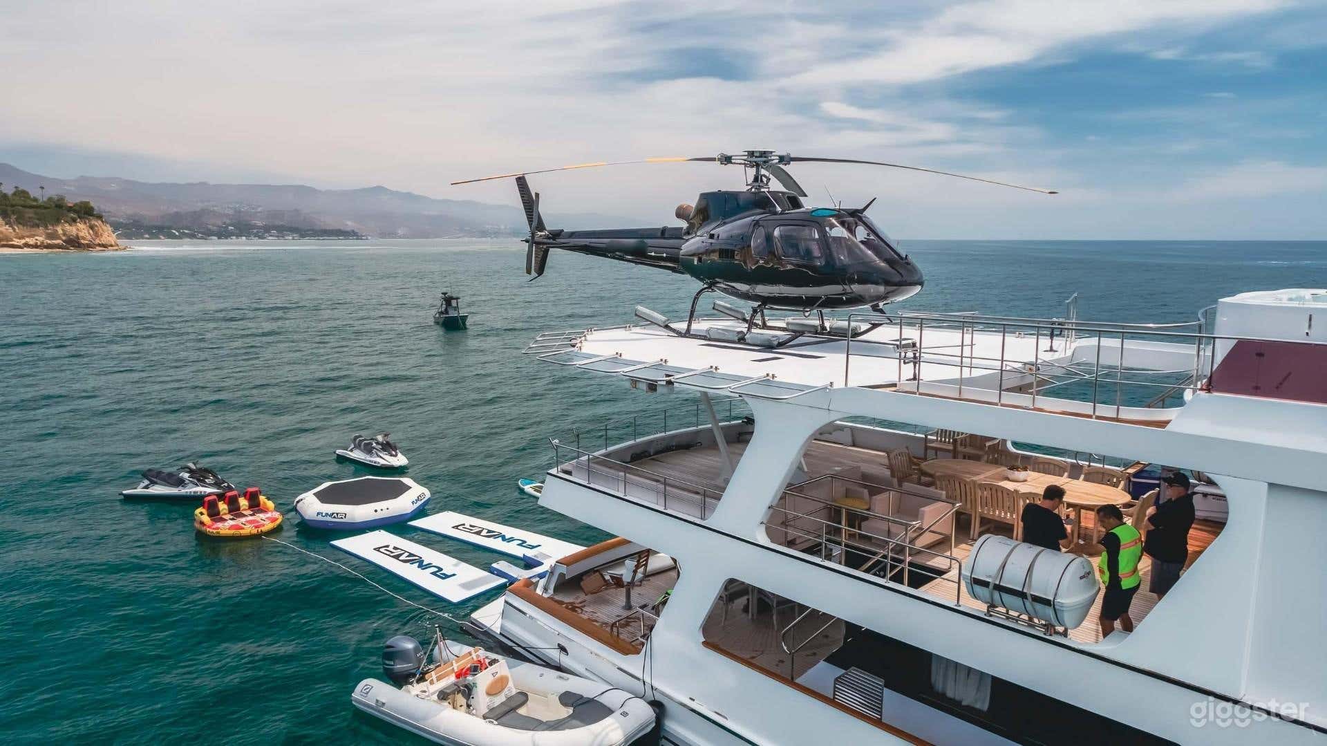 143' SUPER YACHT Photo 2