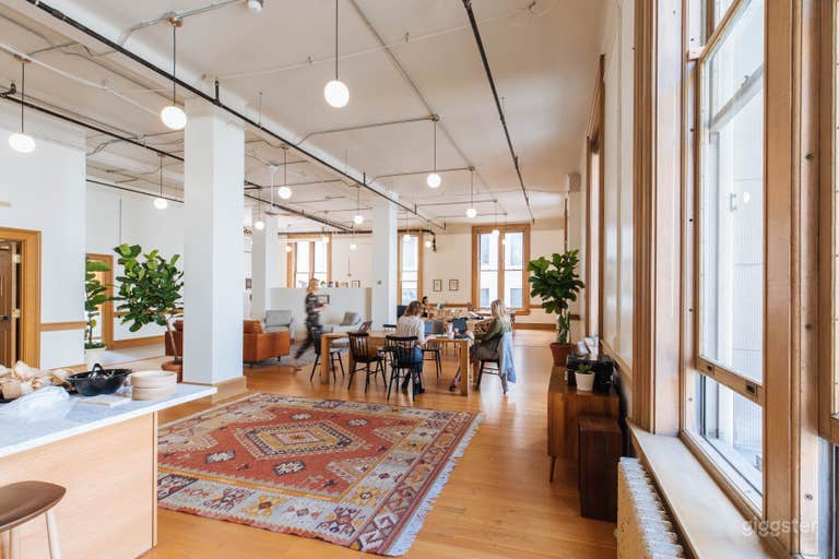  Light-filled production space in historic building 