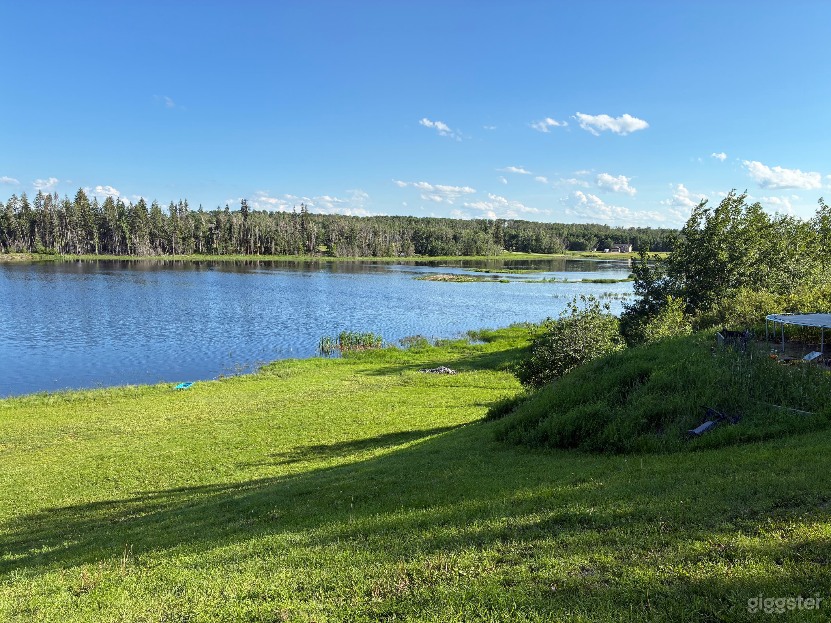 3,600 Sq Ft Outdoor Space for Film, Photo & Events Photo 4