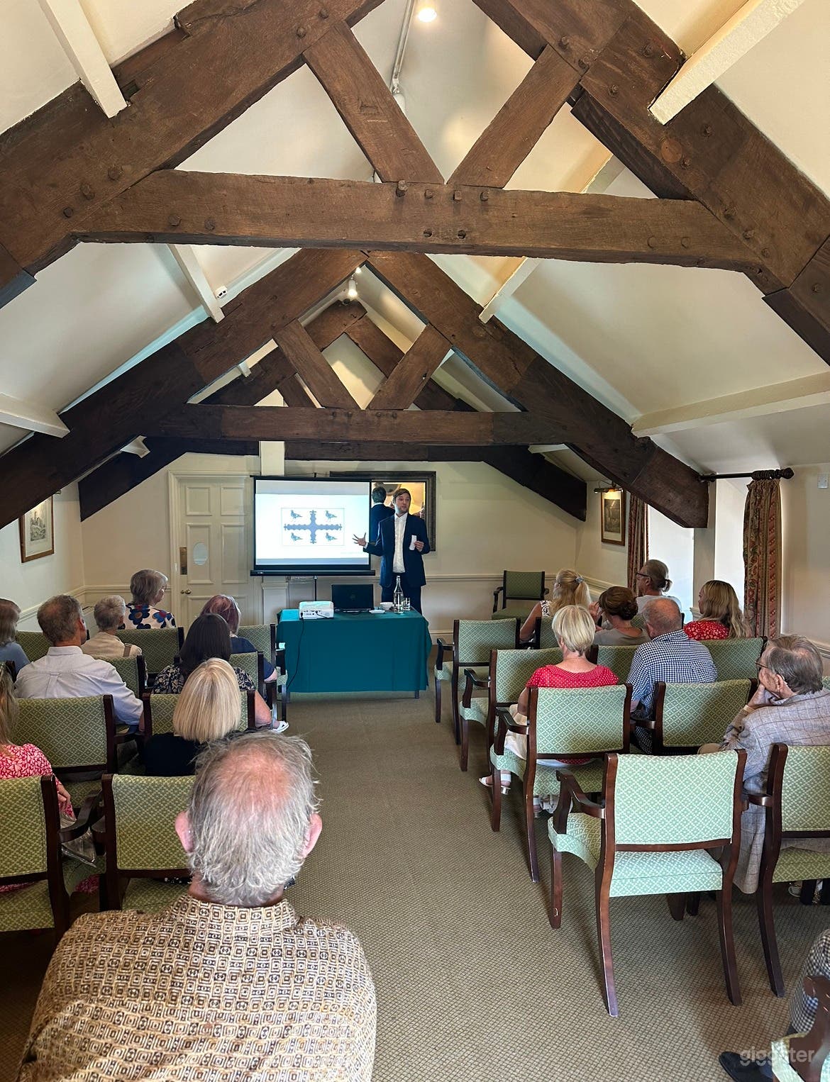 Wynn Room for Presentations Photo 4