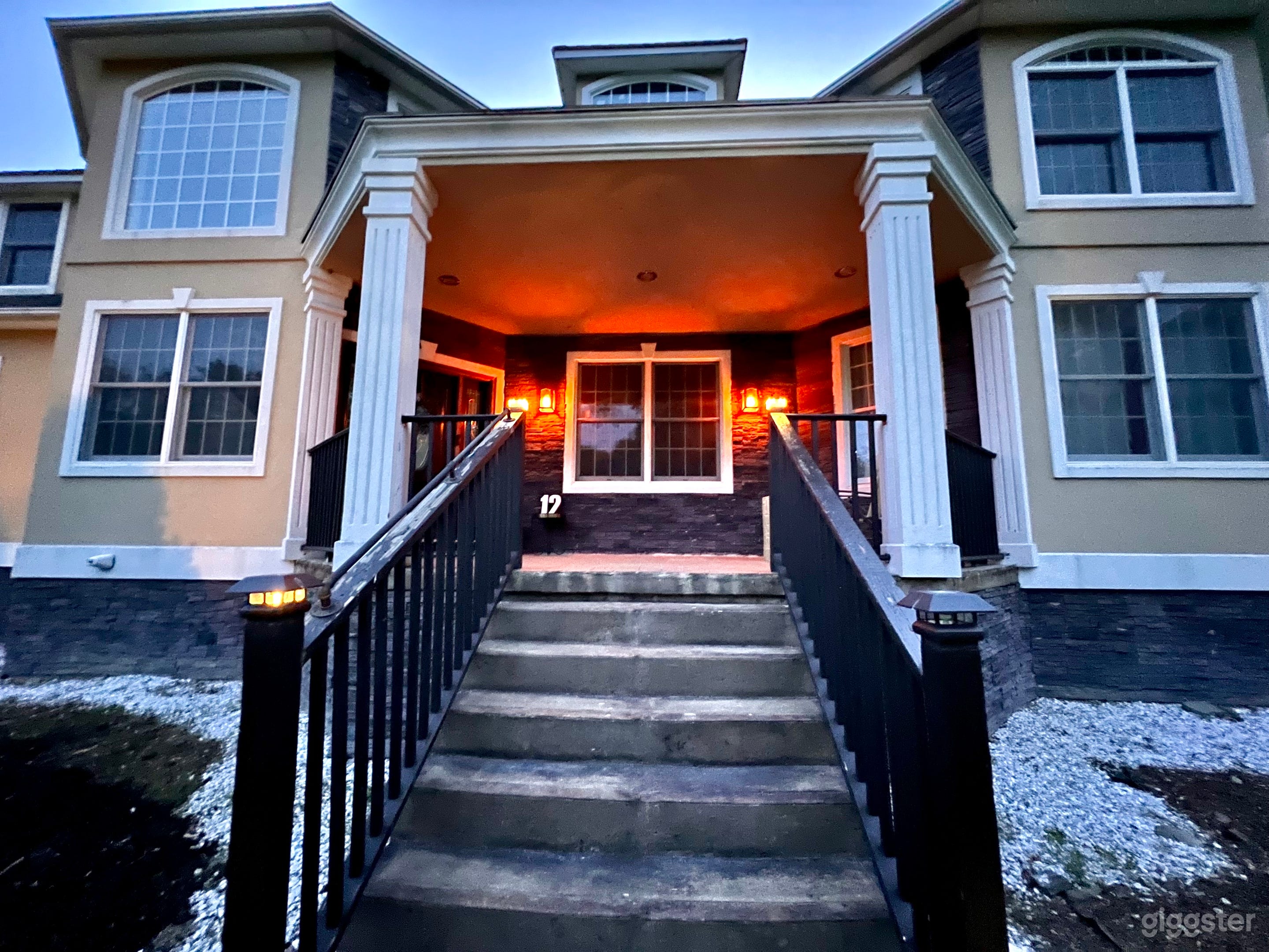 Hudson Valley Artist Villa / Luxury Mansion Photo 2