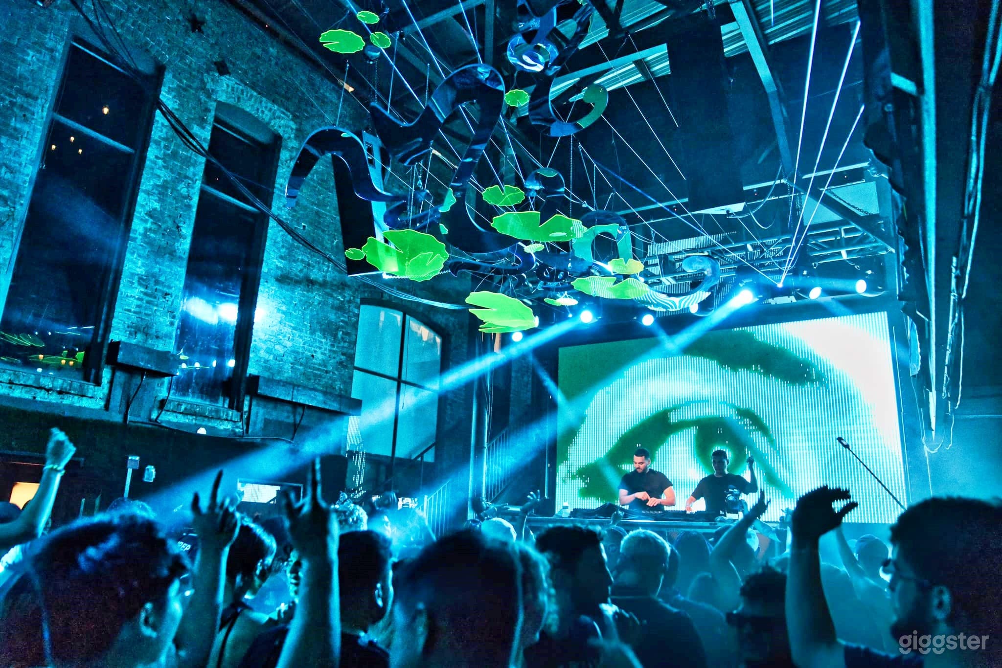 Brick-Walled Musical Venue with Rooftop &amp; VIP Skybox Photo 3