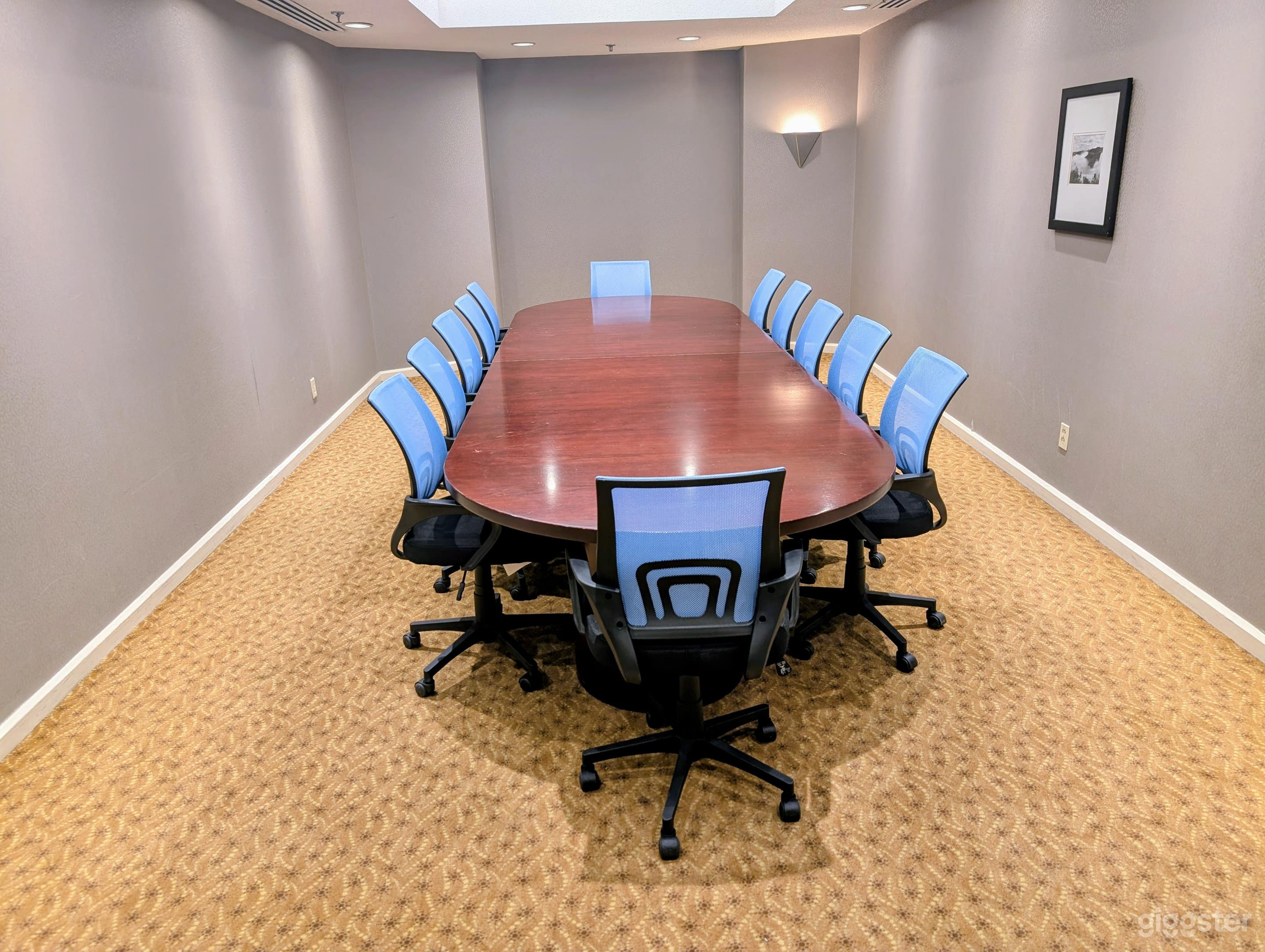 Flexible Meeting and Event Space Photo 3