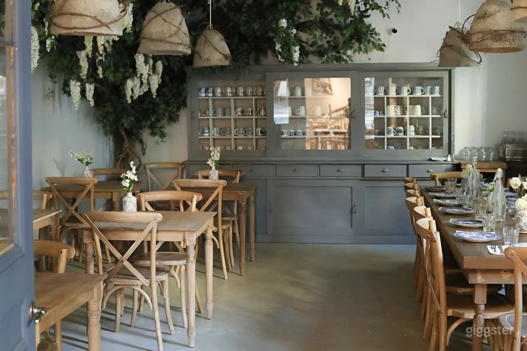  Charming Penn Quarter Café with Spacious Event Space 