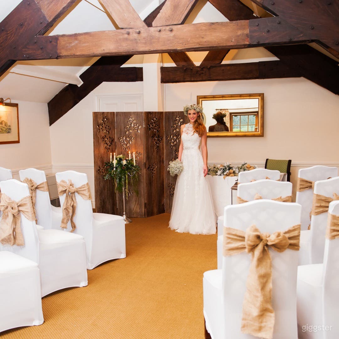 All In One Modern Meeting Room Photo 2