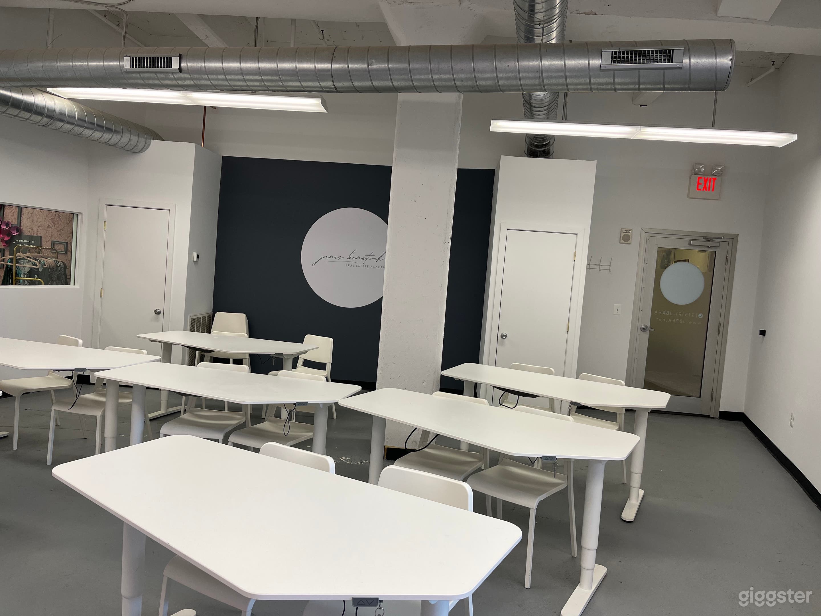 Renovated warehouse space in Northern Liberties. Photo 1