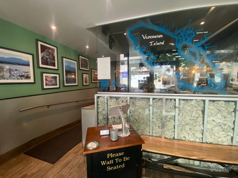  Modern Ocean Theme Restaurant/Bar 