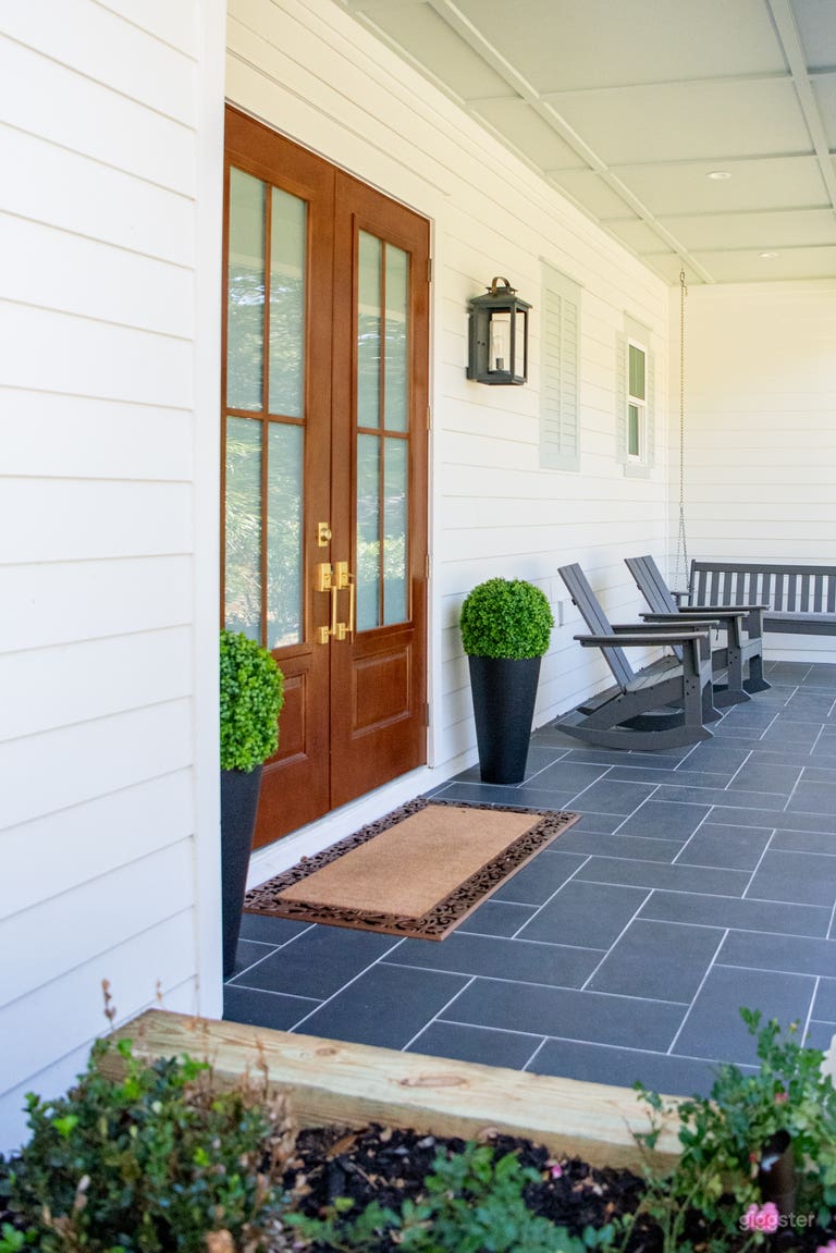  Coastal Elegance Beach House 