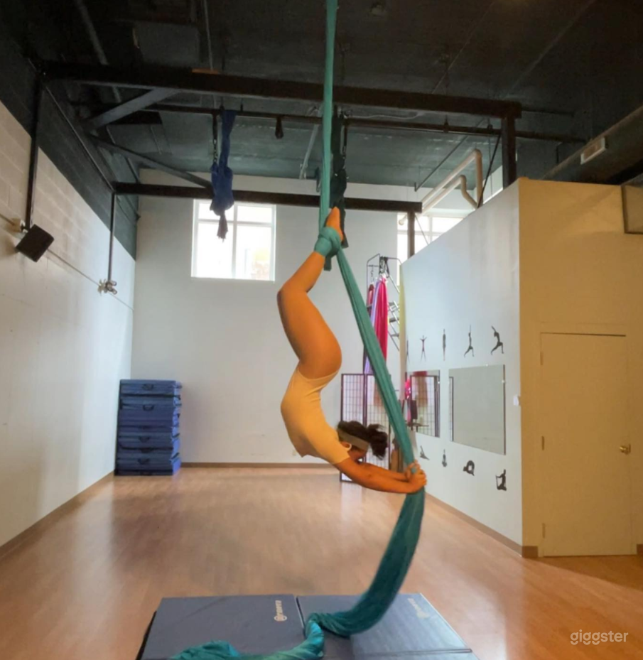 High Ceiling Yoga studio in Cleveland Photo 2