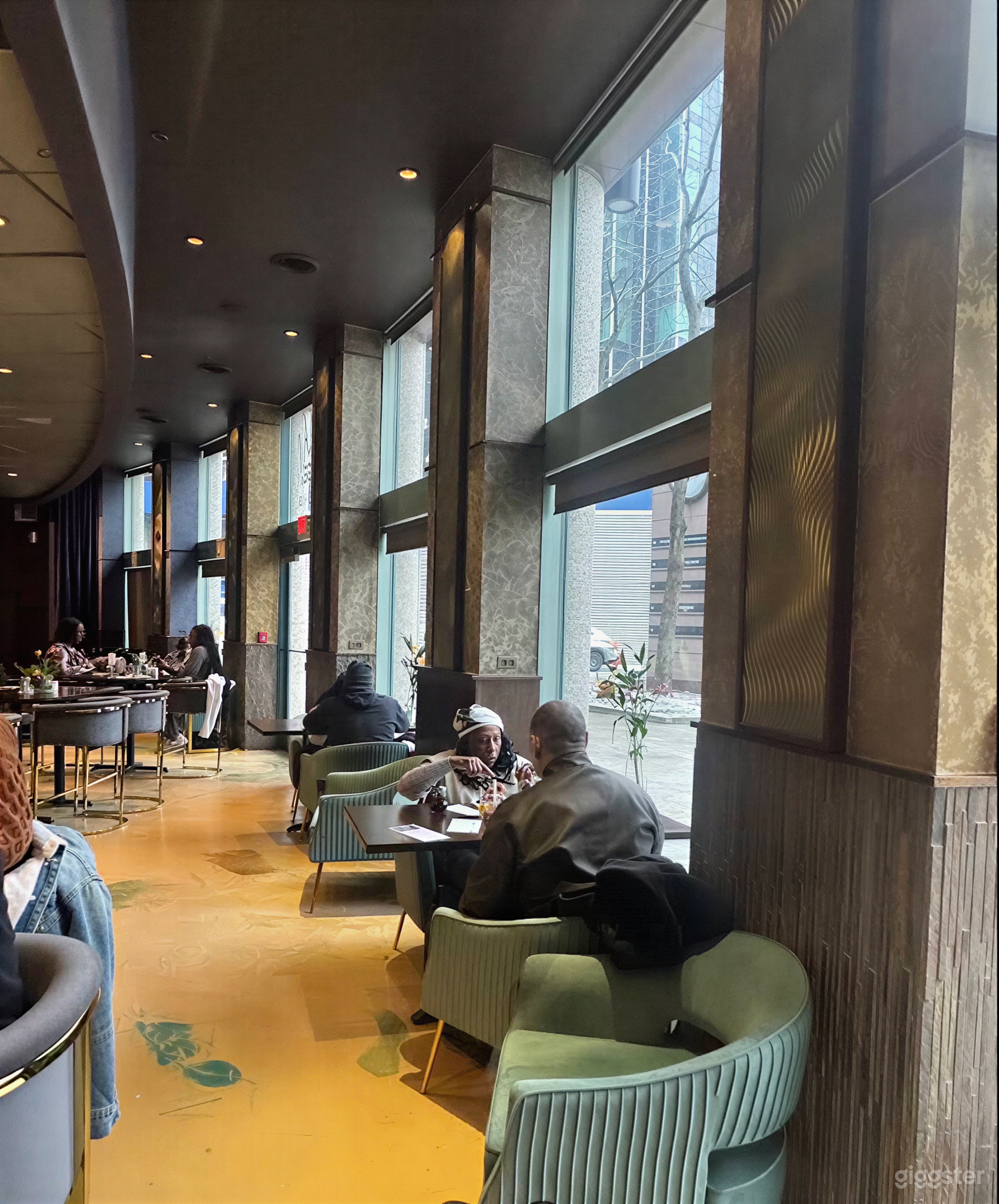 Chic Downtown Lounge & Event Space Photo 4