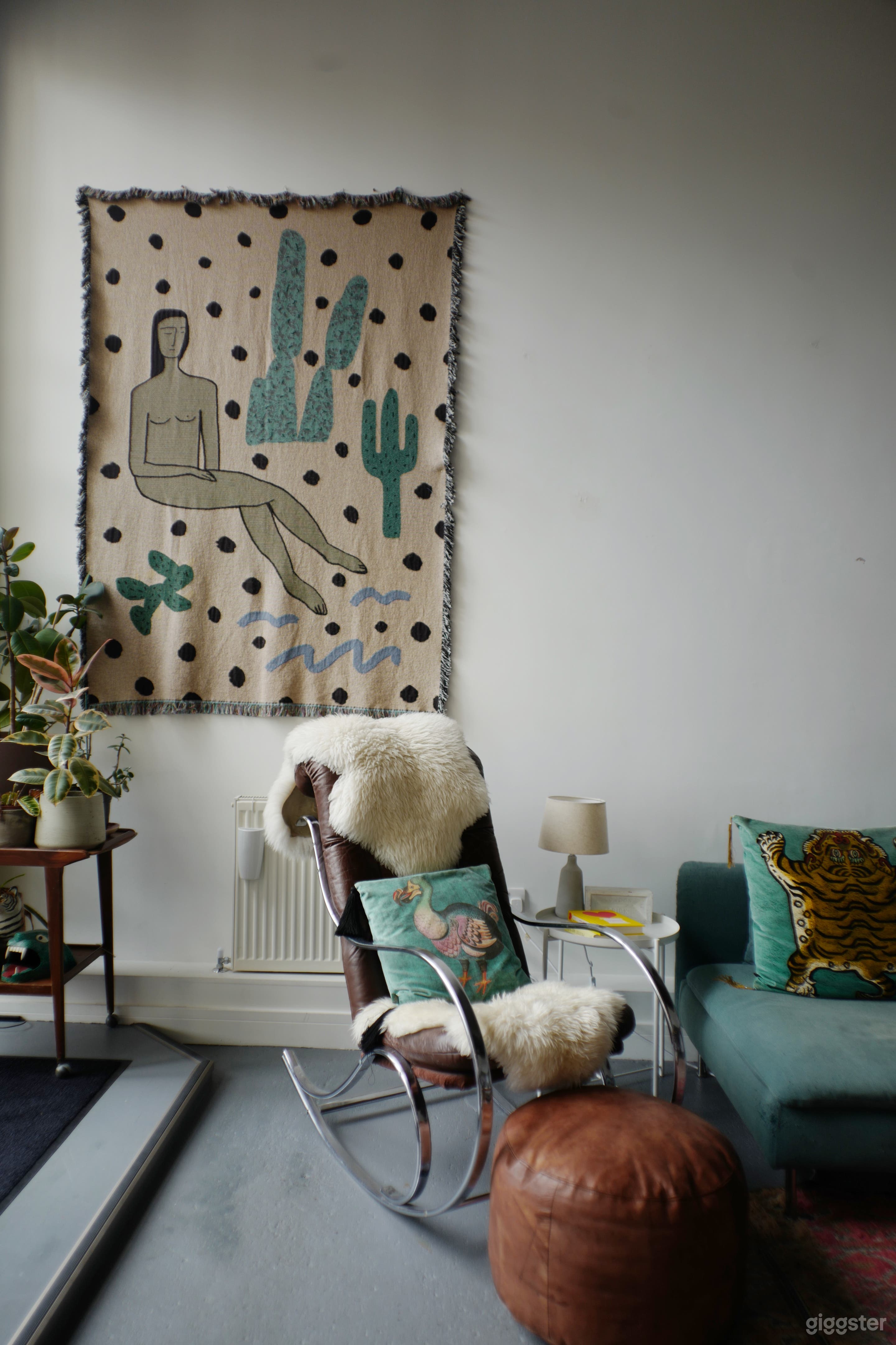Super Stylish New York Style Loft in Hackney  Photo 3